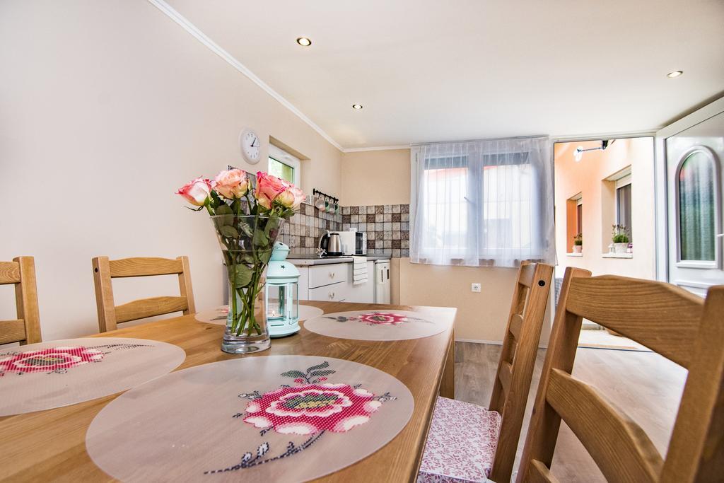 Vagi Apartment Sárvár Extérieur photo